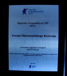 Forum Obywatelskiego Rozwoju otrzymało Nagrodę Gospodarczą ZPP za Zegar Długu Publicznego