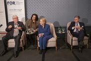 Madeleine Albright, Leszek Balcerowicz i Lech Wałęsa razem z okazji rocznicy wstąpienia polski do NATO, Polska The Times