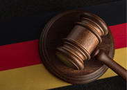 Kontrola konstytucyjności obostrzeń covidowych – jak robią to Niemcy?
